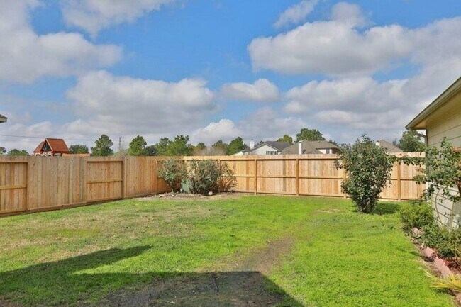Building Photo - 26215 Park Ivy Ln