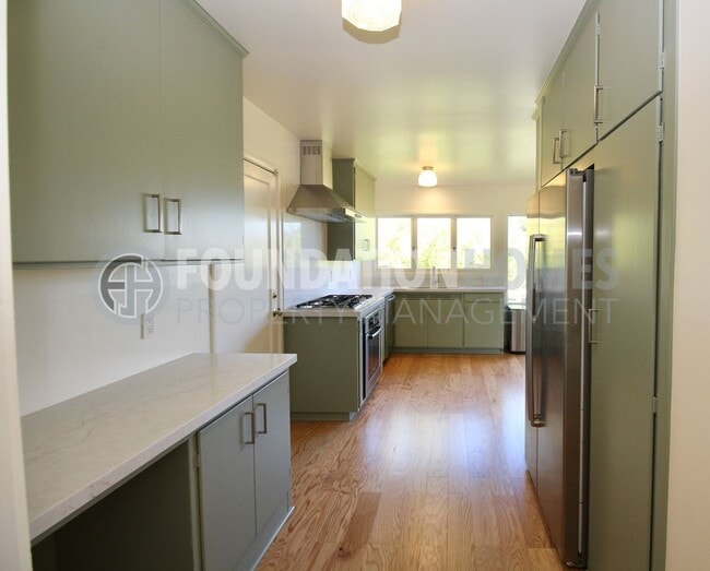 Building Photo - 4BD/2BA San Anselmo Home on a Cul-De-Sac!  Mount Tam Views!  Large Yard!   FOUNDATION