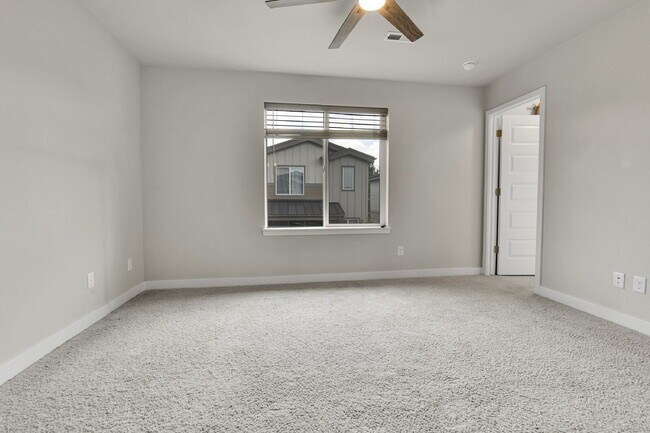 Building Photo - $2,620.95 - 3 Bed, 2.5 Bath Home in Aurora with AC and In Unit Laundry!