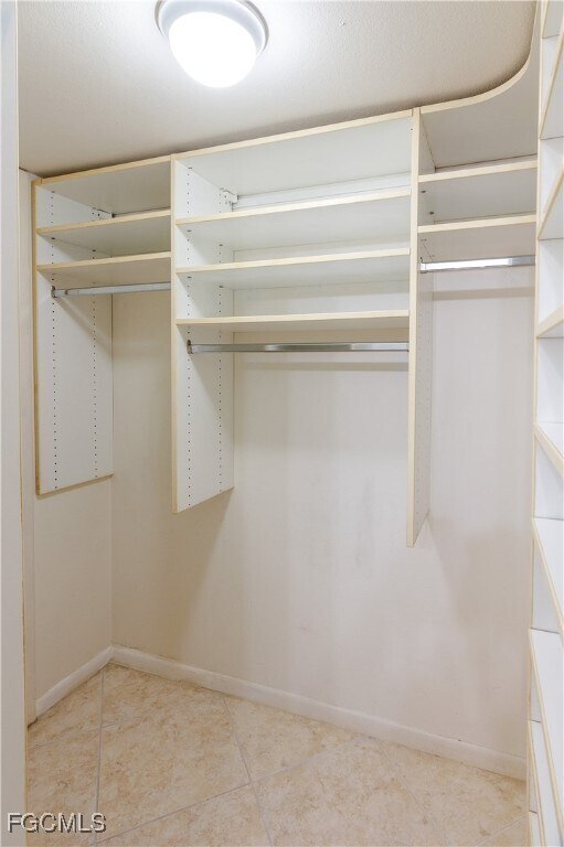 Building Photo - 15126 Parkside Dr