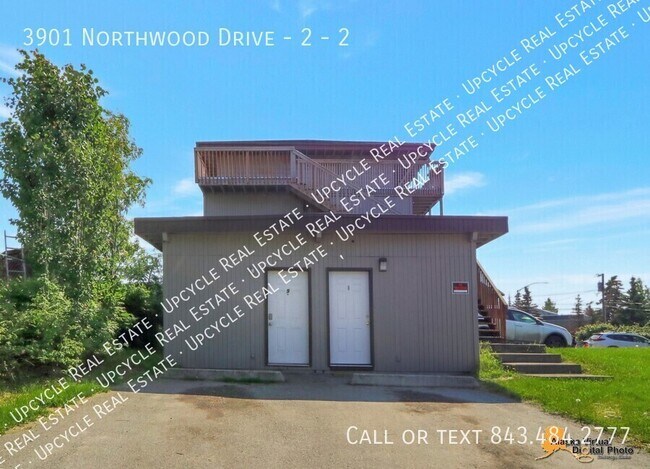 Building Photo - 3901 Northwood Dr