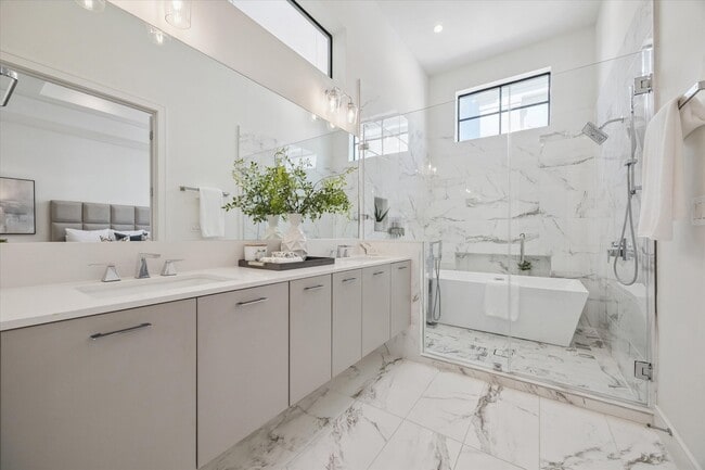 Building Photo - 5824 Winsome Ln