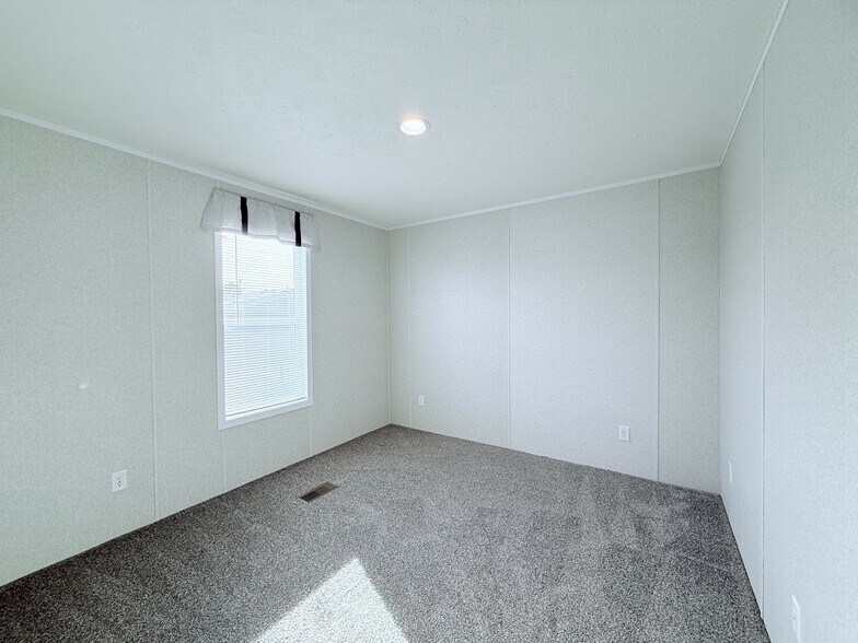 Building Photo - 29652 Cambridge Ct