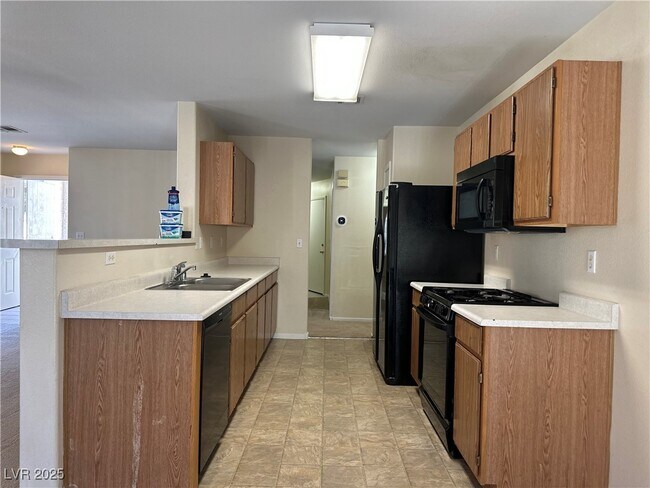 Building Photo - 632 Carlos Julio Ave