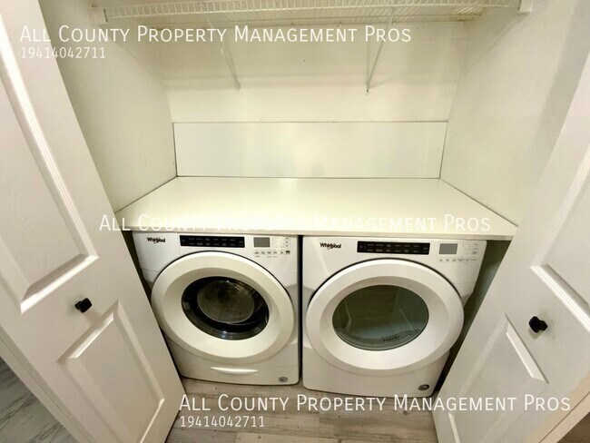 Building Photo - 8932 Manor Loop