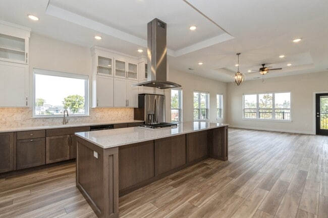 Building Photo - 1953 1st Ave SE