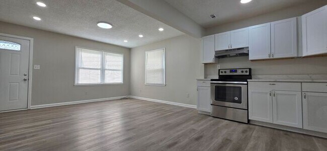 Building Photo - 3BR/2BA Home in Conover, North Carolina