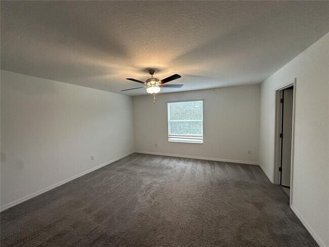 Building Photo - 1742 Red Loop