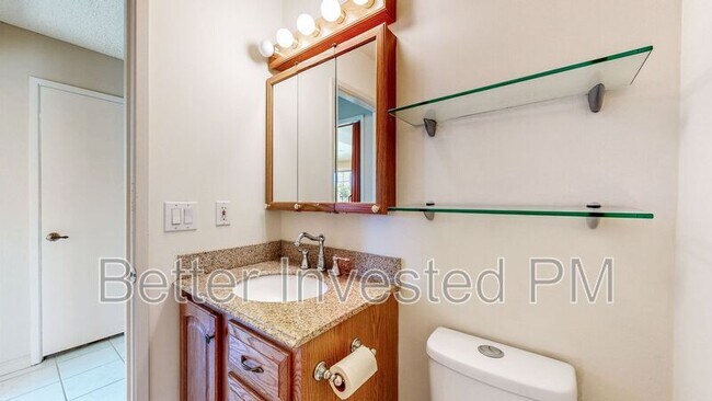 Building Photo - 848 Sprucewood Ct