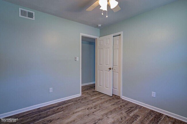 Building Photo - 6209 Wrightsville Ave