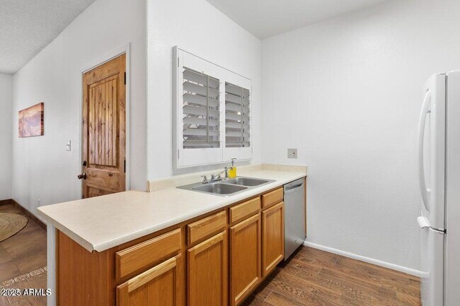 Building Photo - 11333 N 92nd St