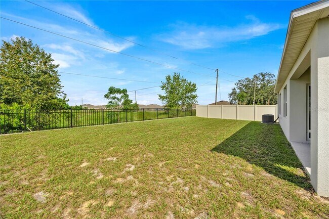 Building Photo - 1708 Buckeye Rd