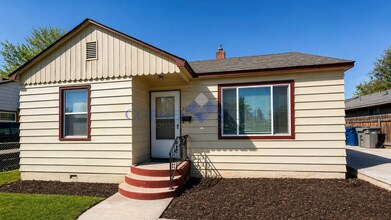 Building Photo - Charming Home in Nampa!
