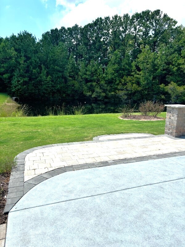 Building Photo - 231 Belclare Way