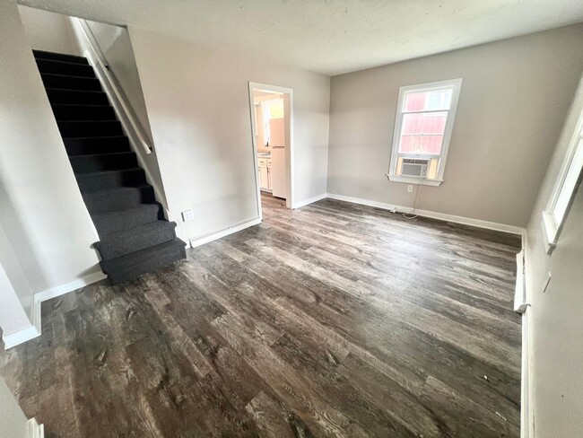 Building Photo - Aliquippa - Stunning 3 Bedroom 1 Bathroom ...