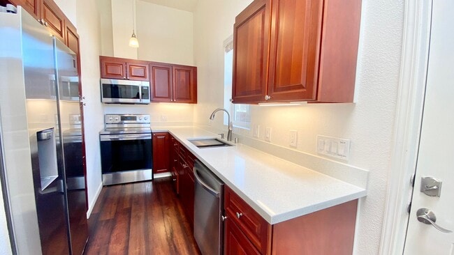 Building Photo - Remodeled back House with Large & Sunny Deck