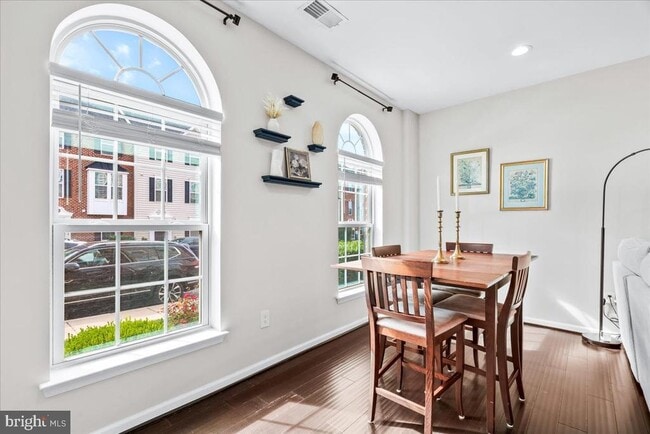 Building Photo - 6412 Walcott Ln