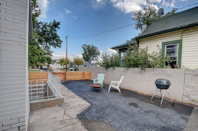 Private Patio - 151 Grove St