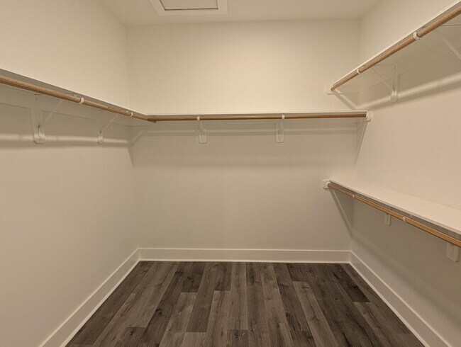 Building Photo - 4025 Southpoint Lndg Wy