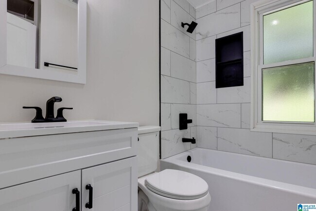 Building Photo - 1700 Valley Ave