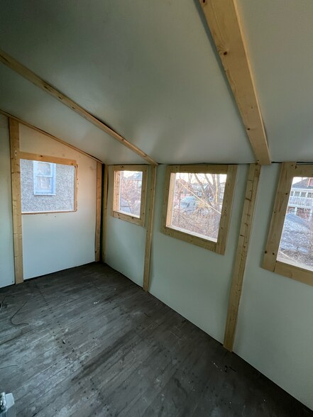 Building Photo - 4086 Montgomery St