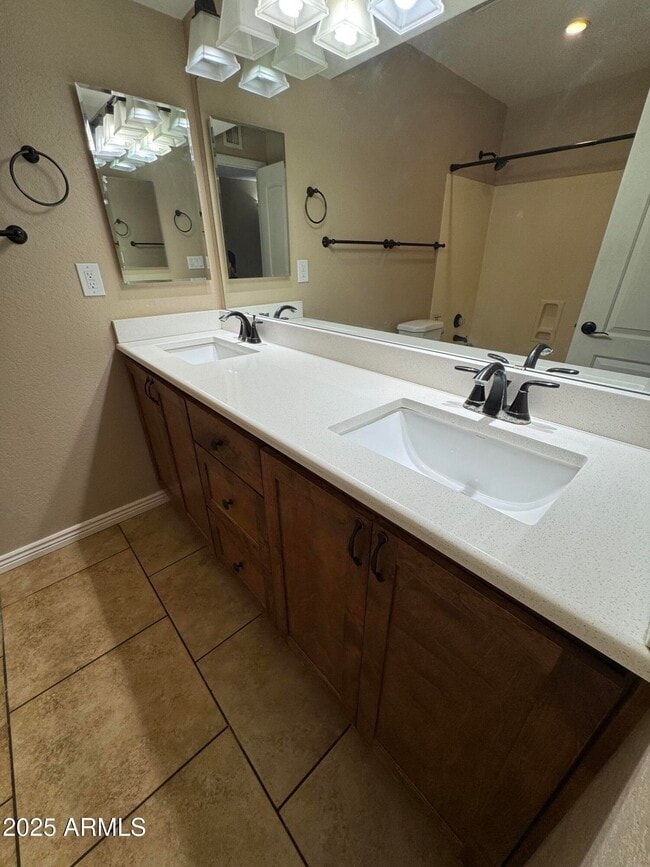 Building Photo - 3753 E Charter Oak Rd