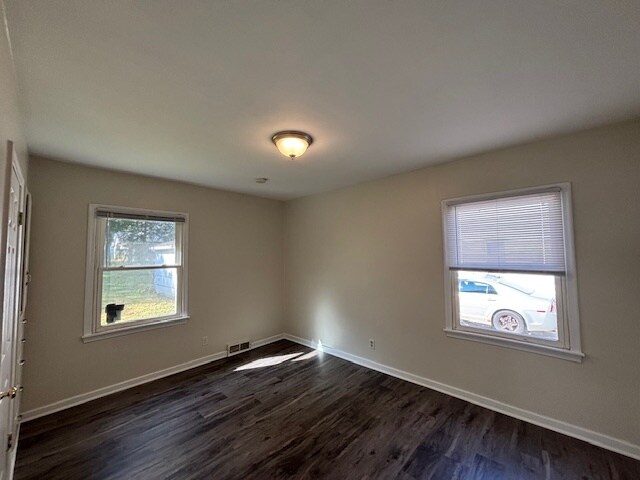 Bedroom 2 - 1315 Hammond St