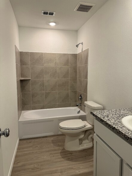 Building Photo - 11719 Bone Spg Dr