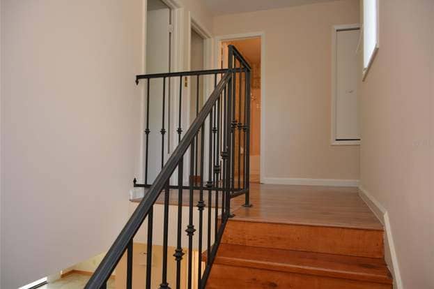 Building Photo - 493 Meadowood Blvd