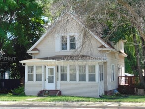 Building Photo - 902 Lawe St