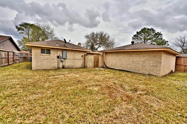 Building Photo - 11203 Verlaine Dr