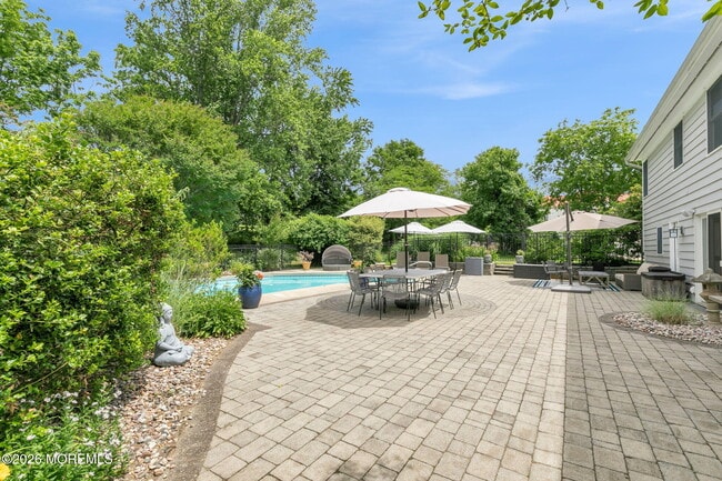Building Photo - 16 Bingham Hill Cir