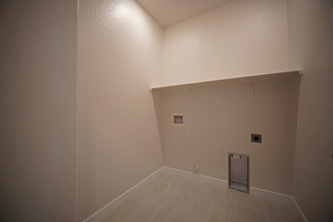 Building Photo - Brand-New 3-Bedroom Home in Placer One – Solar, EV Charging & More!
