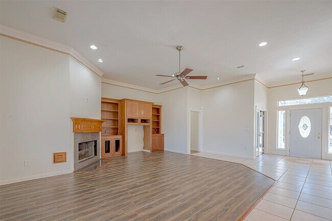 Building Photo - 16002 Castletown Park Ct