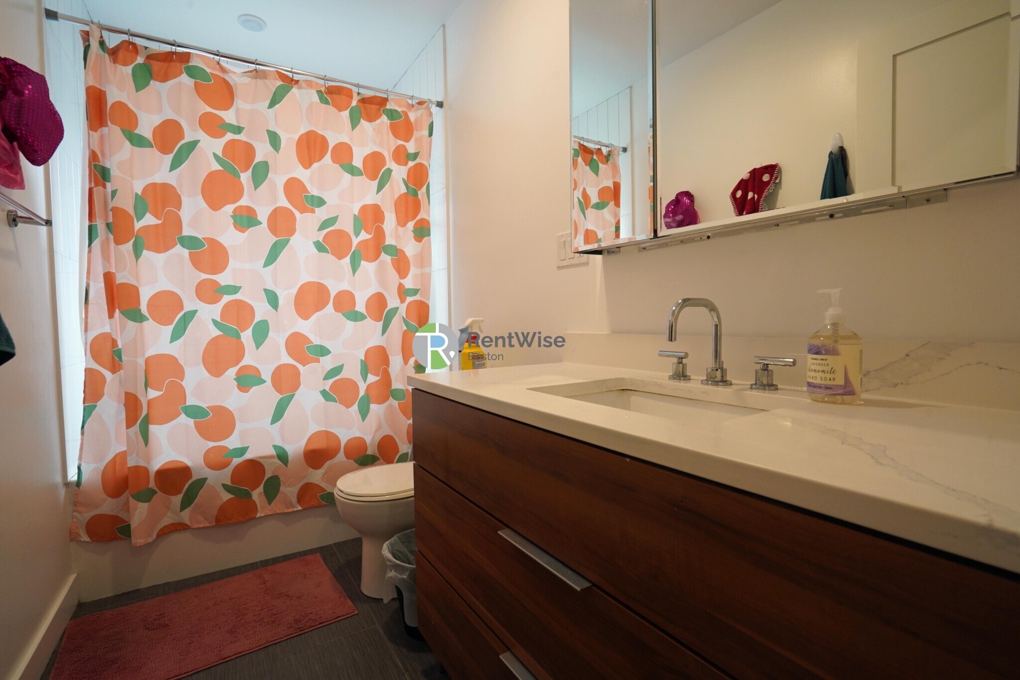 Building Photo - 15 Kelley Ct