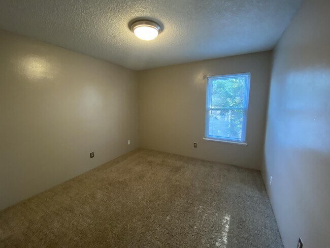 Building Photo - 4866 S Dudley St