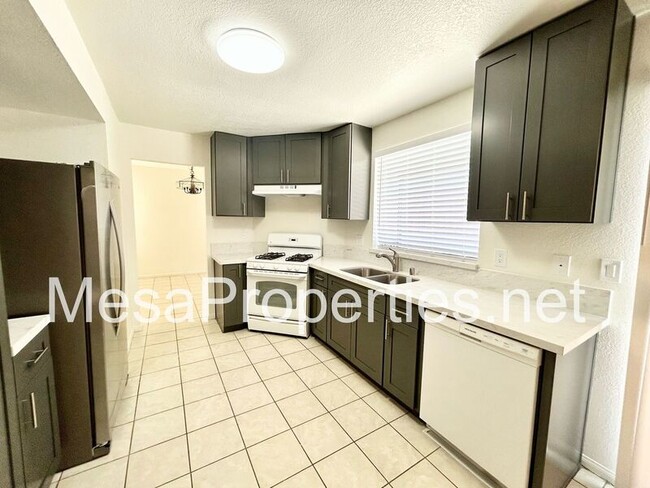 Building Photo - 12346 Mt Baldy Dr