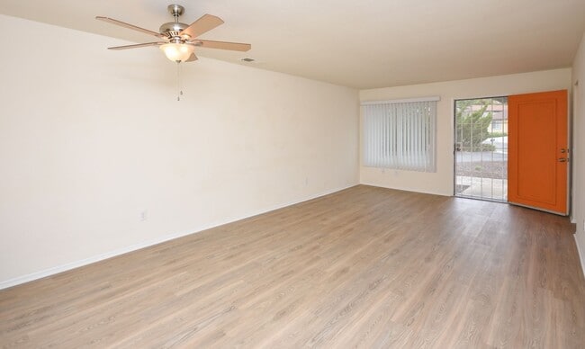 Building Photo - *Move In Special* 55+ Senior Community Located on  Peacock Hills!!