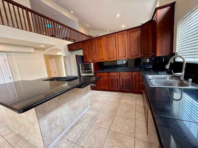 Building Photo - 12665 Sundance Ave