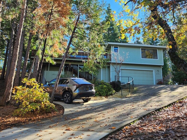 Building Photo - 281 Forest Meadows Dr