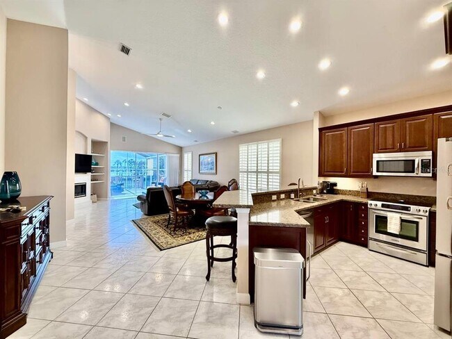 Building Photo - 1605 Sand Key Estates Ct