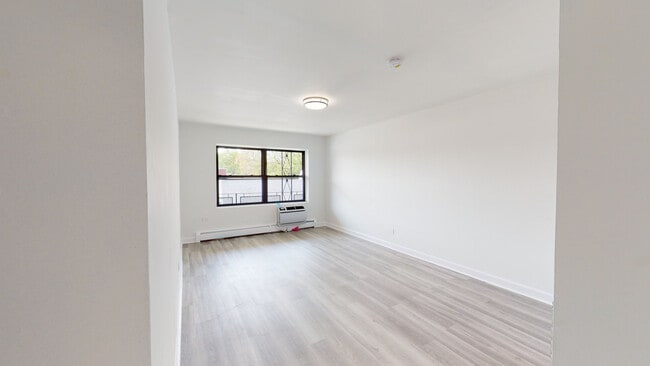 Building Photo - 8100 Oakton St