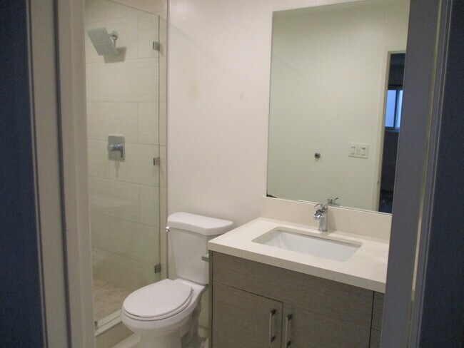 Building Photo - 3625 Glendon Ave