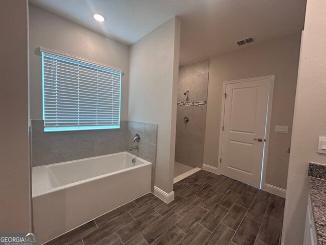 Building Photo - 116 Brookshire Grn Ct