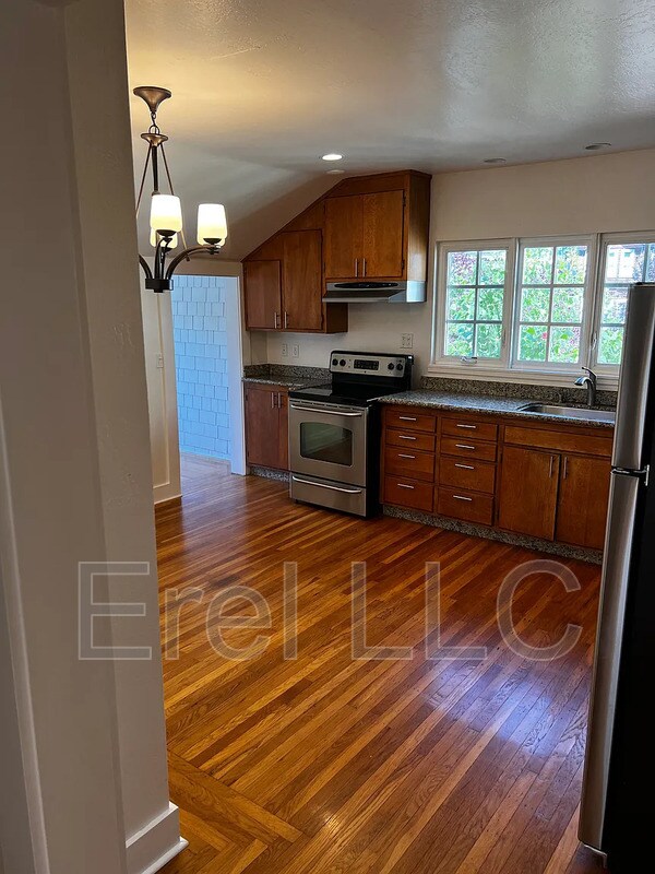 Building Photo - 2521 Ashby Ave