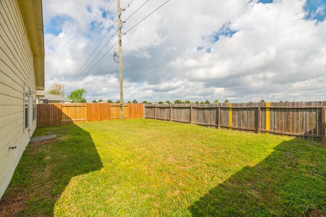 Building Photo - 6526 Bella Noche Dr