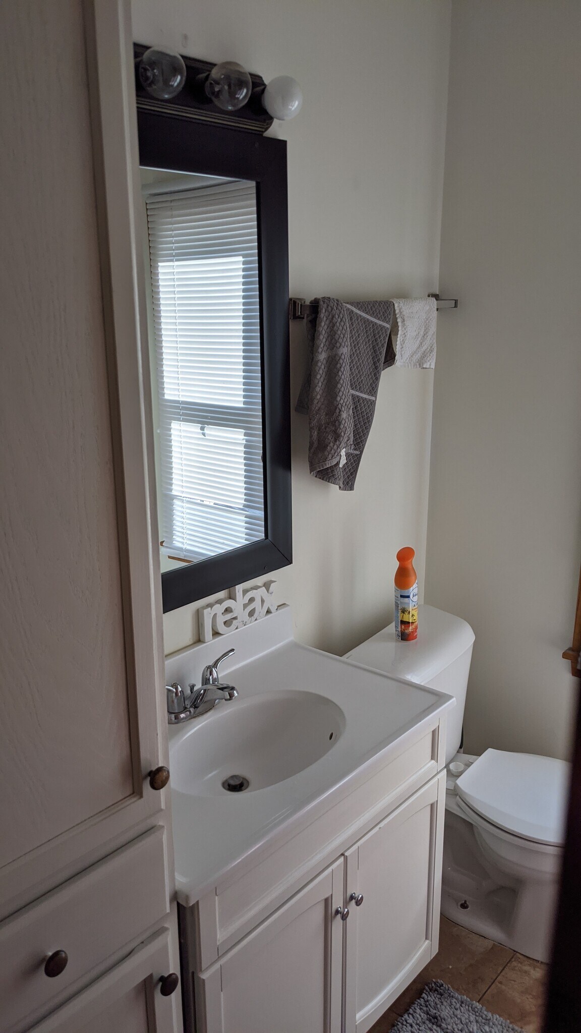 Building Photo - 906 Vine St