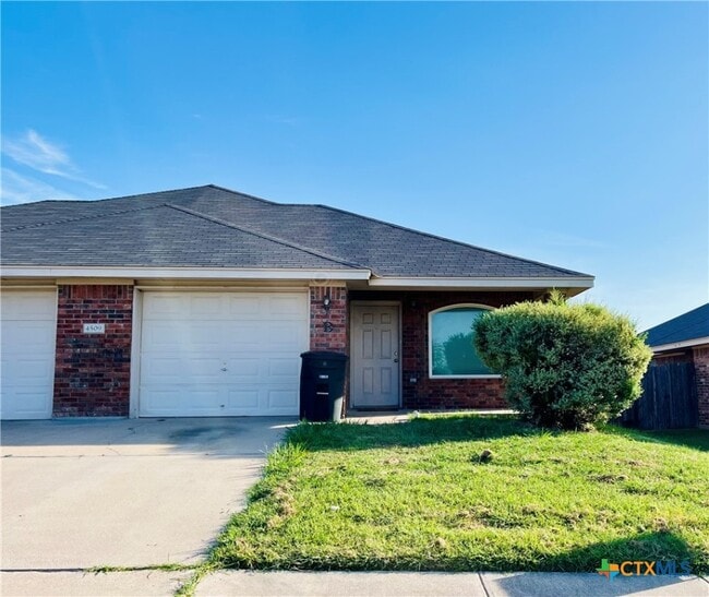 Building Photo - 4509 John David Dr