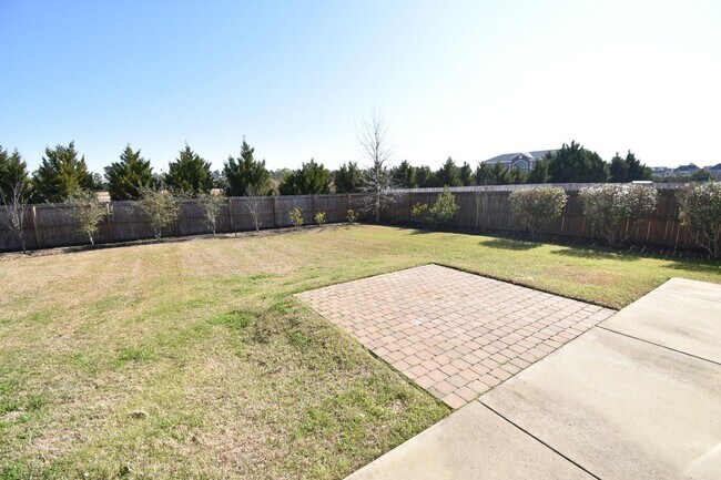 Building Photo - 4 Bedrooms and 2.5 Bath in Patriot Park Vi...