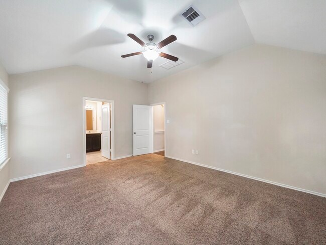 Building Photo - 1519 Spencer Glen Ln